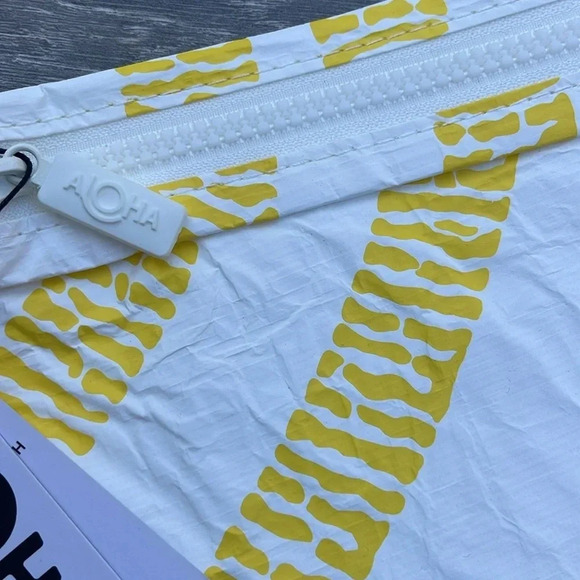 Aloha Collection Small Pouch, O'ahu 'Ilima - Picture 6 of 6